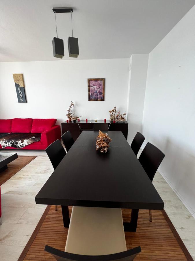 Modern Beachfront Apartment With Pool Ravda Exteriör bild